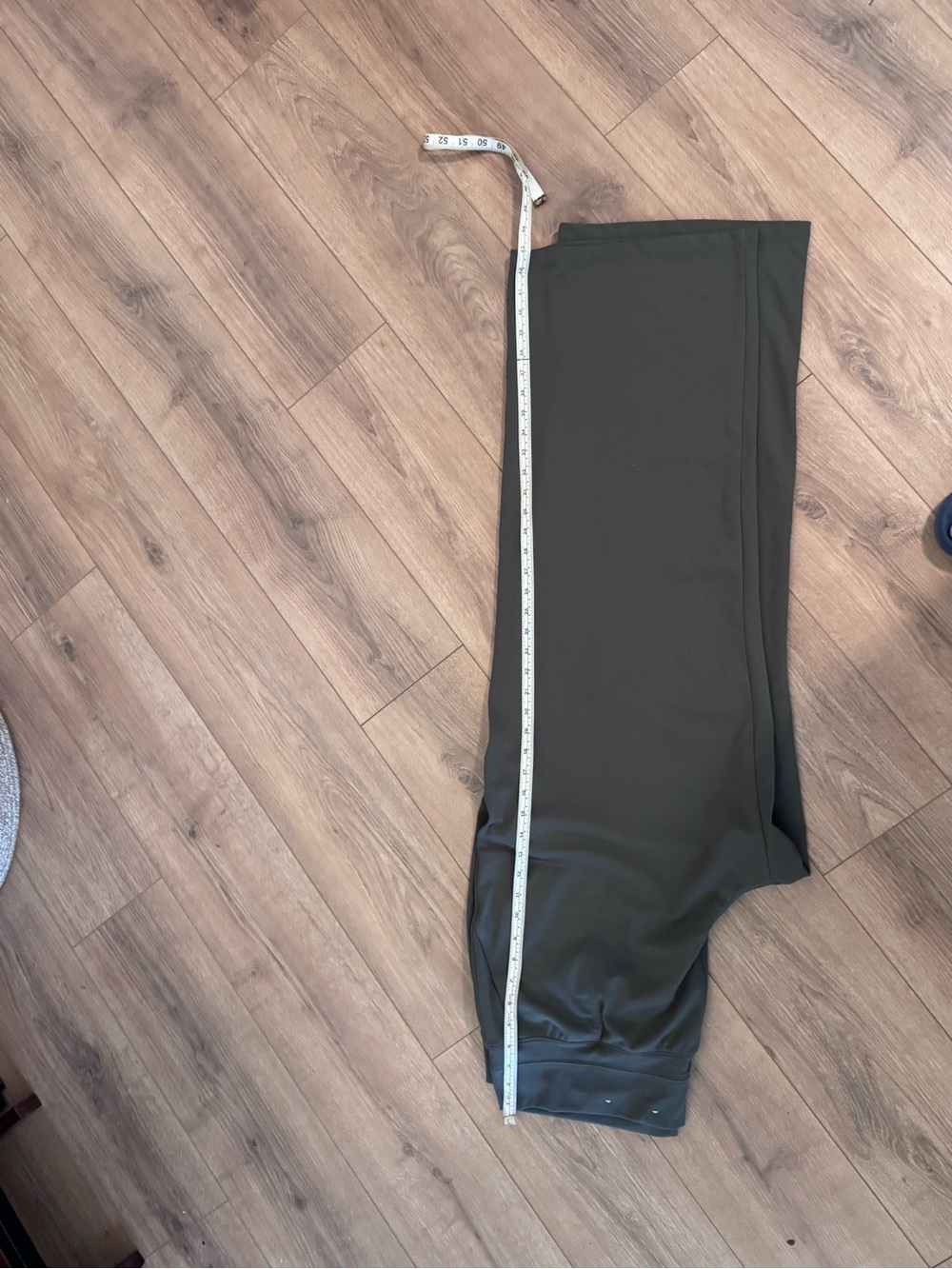 Loose fitted drapey pants, olive green - Picture 3 of 7